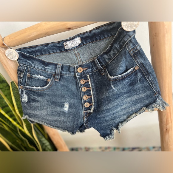FP ✨NWOT Runaway Low-Rise Button-Fly Cutoff Shorts - Picture 12 of 13